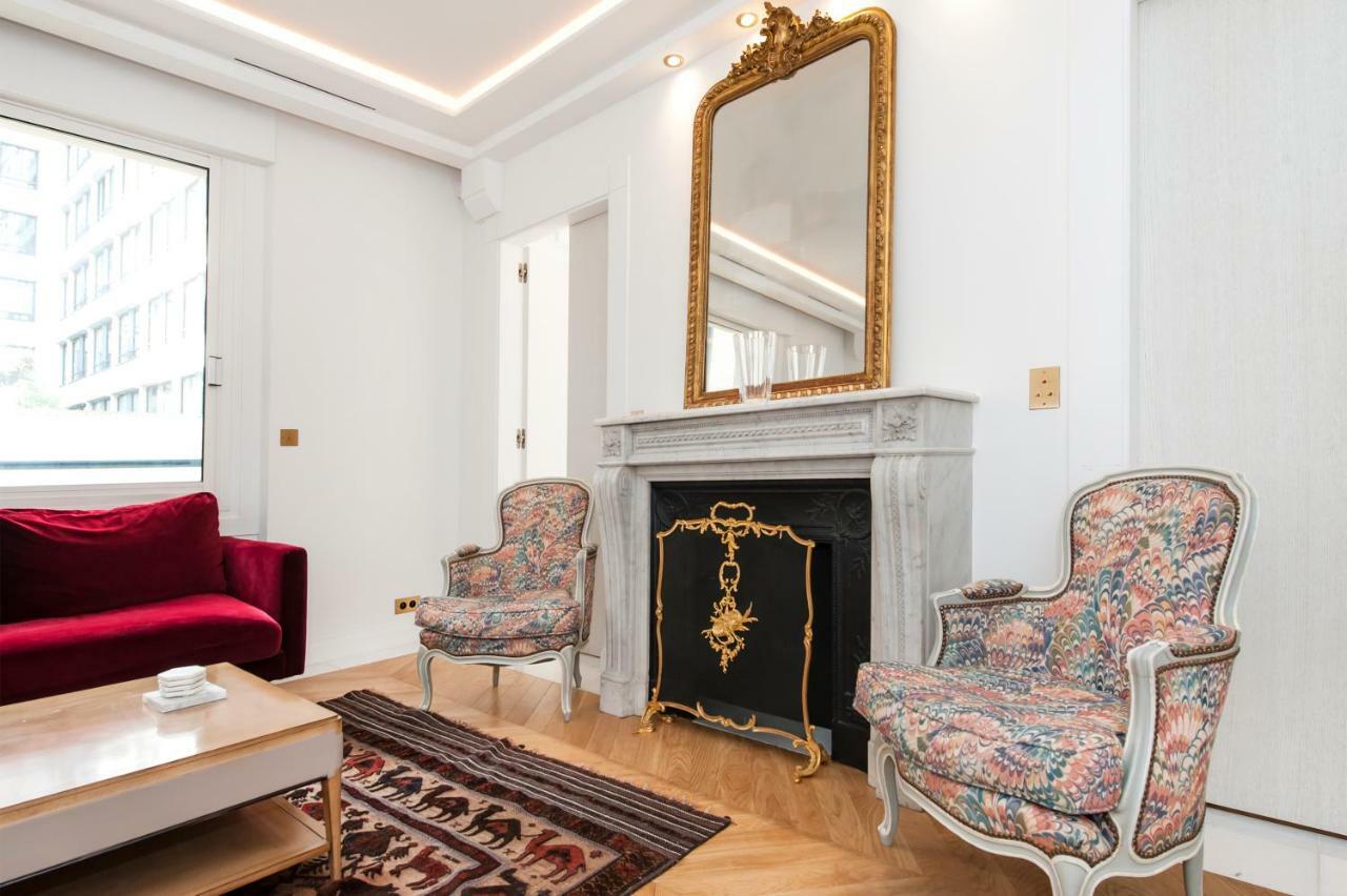 Appartement Luxury Montaigne Paris